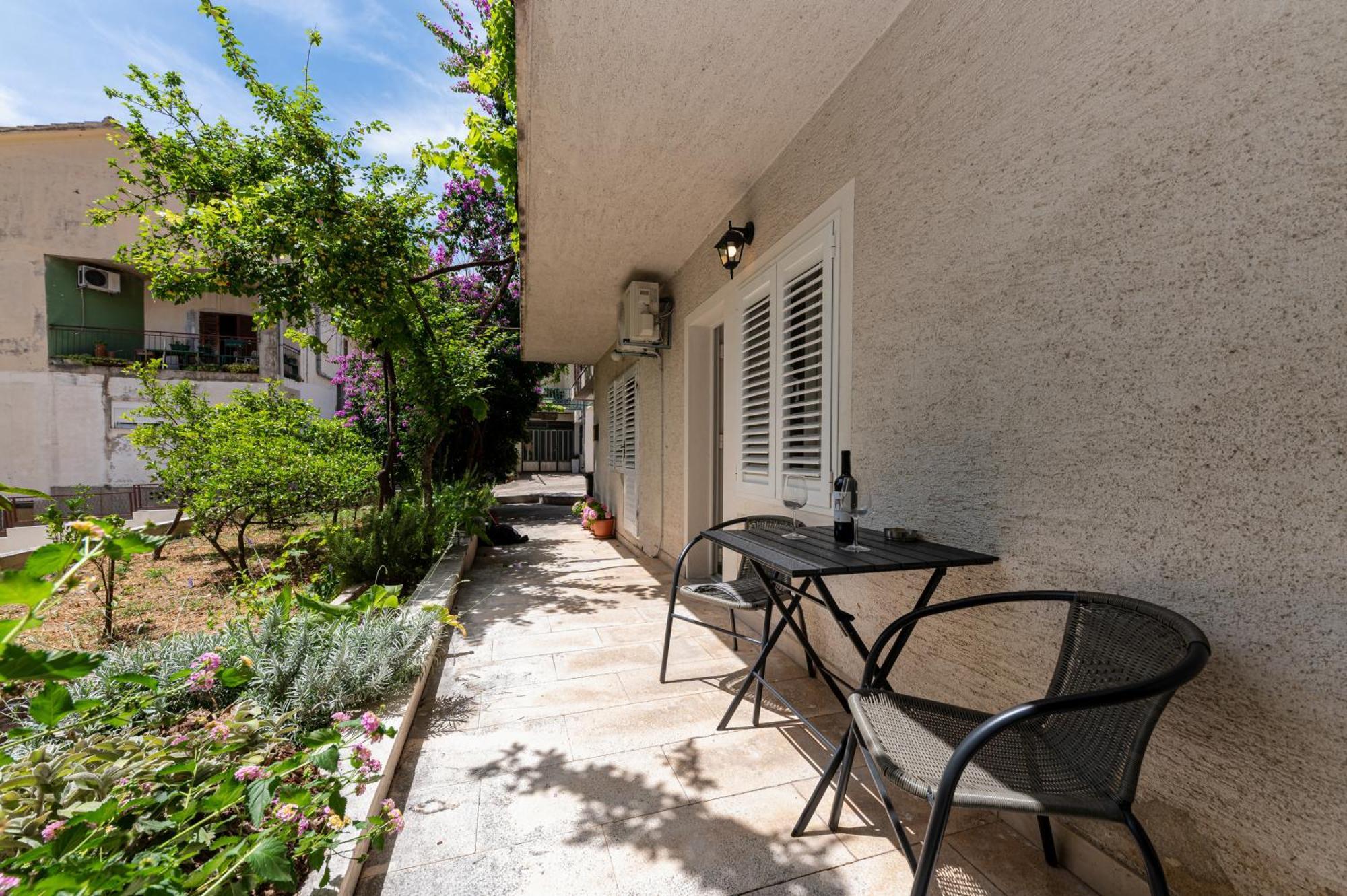 Apartman Biljana มาคาร์สกา ภายนอก รูปภาพ