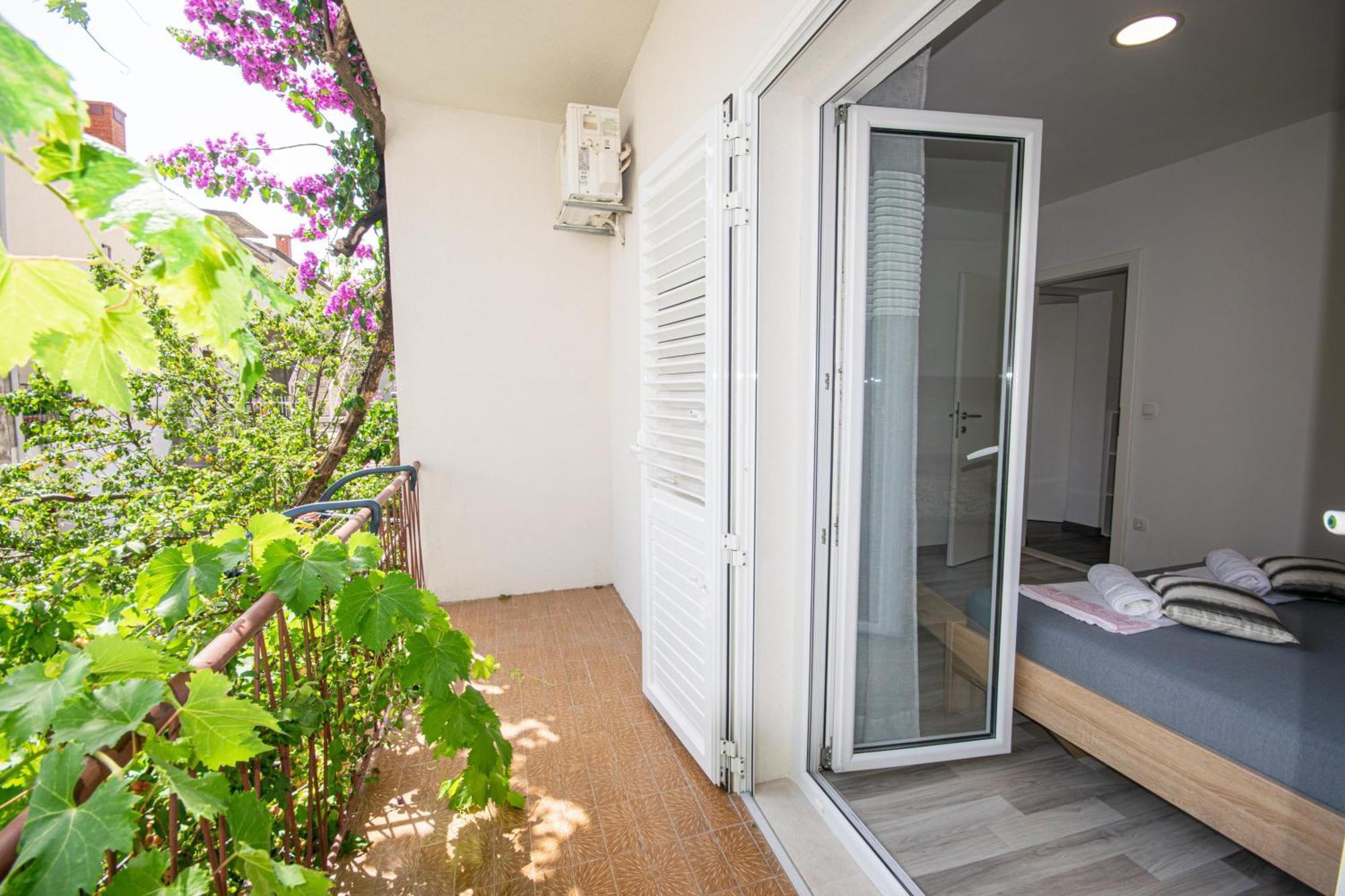 Apartman Biljana มาคาร์สกา ภายนอก รูปภาพ