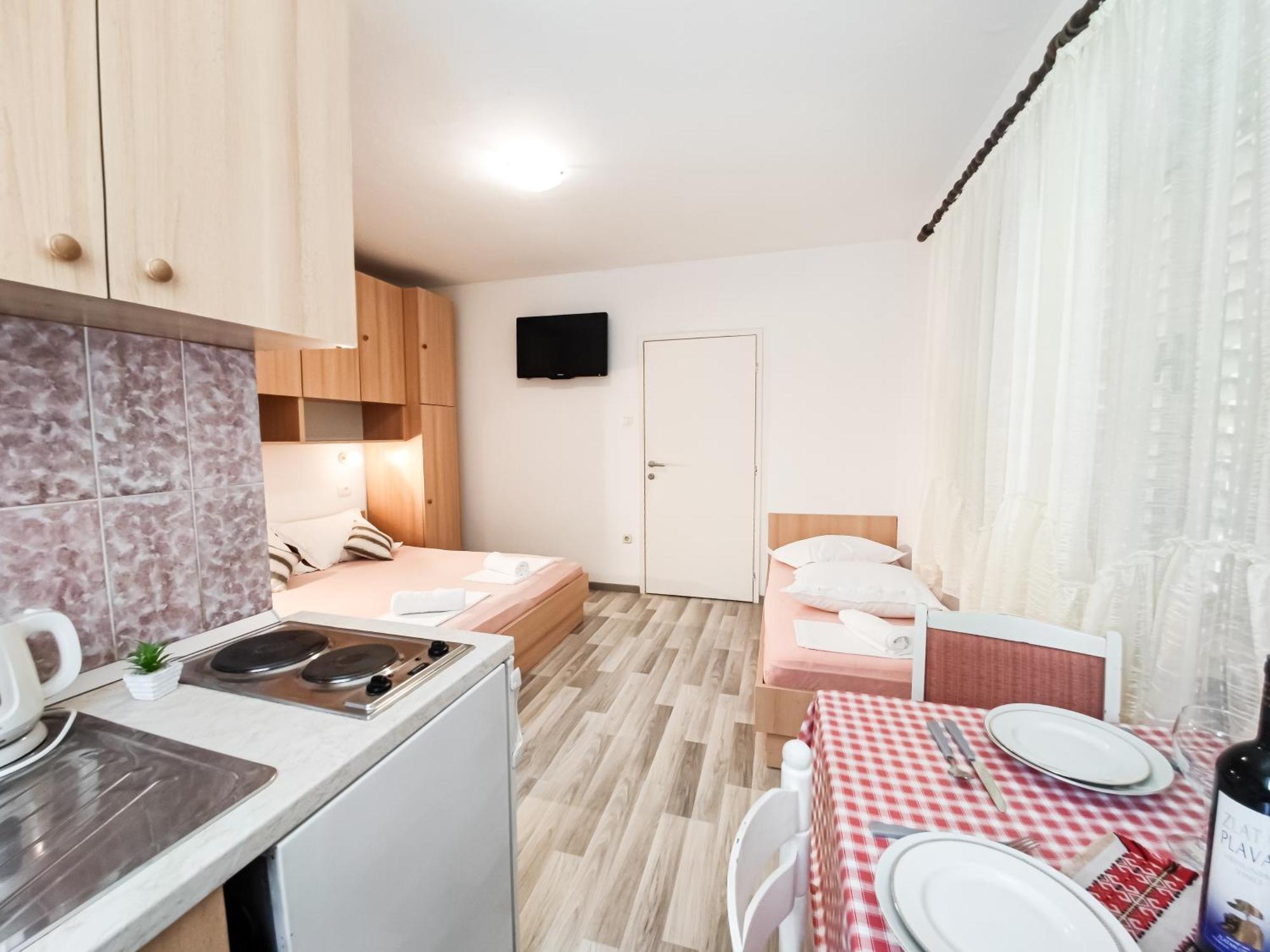 Apartman Biljana มาคาร์สกา ภายนอก รูปภาพ