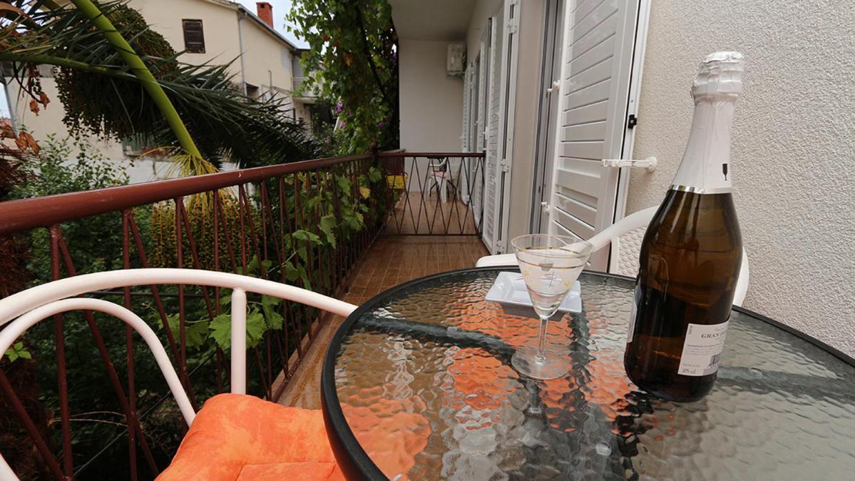 Apartman Biljana มาคาร์สกา ภายนอก รูปภาพ